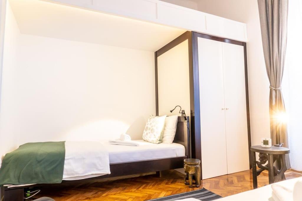 Central And Comfy 2Bdr Apartment Near Parliament Белград Экстерьер фото
